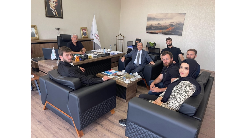 Diyarbakır Yenişehir Belediyesi Başkan vekili Sayın Hacı CEBE Beyefendiyi ziyaret ettik .